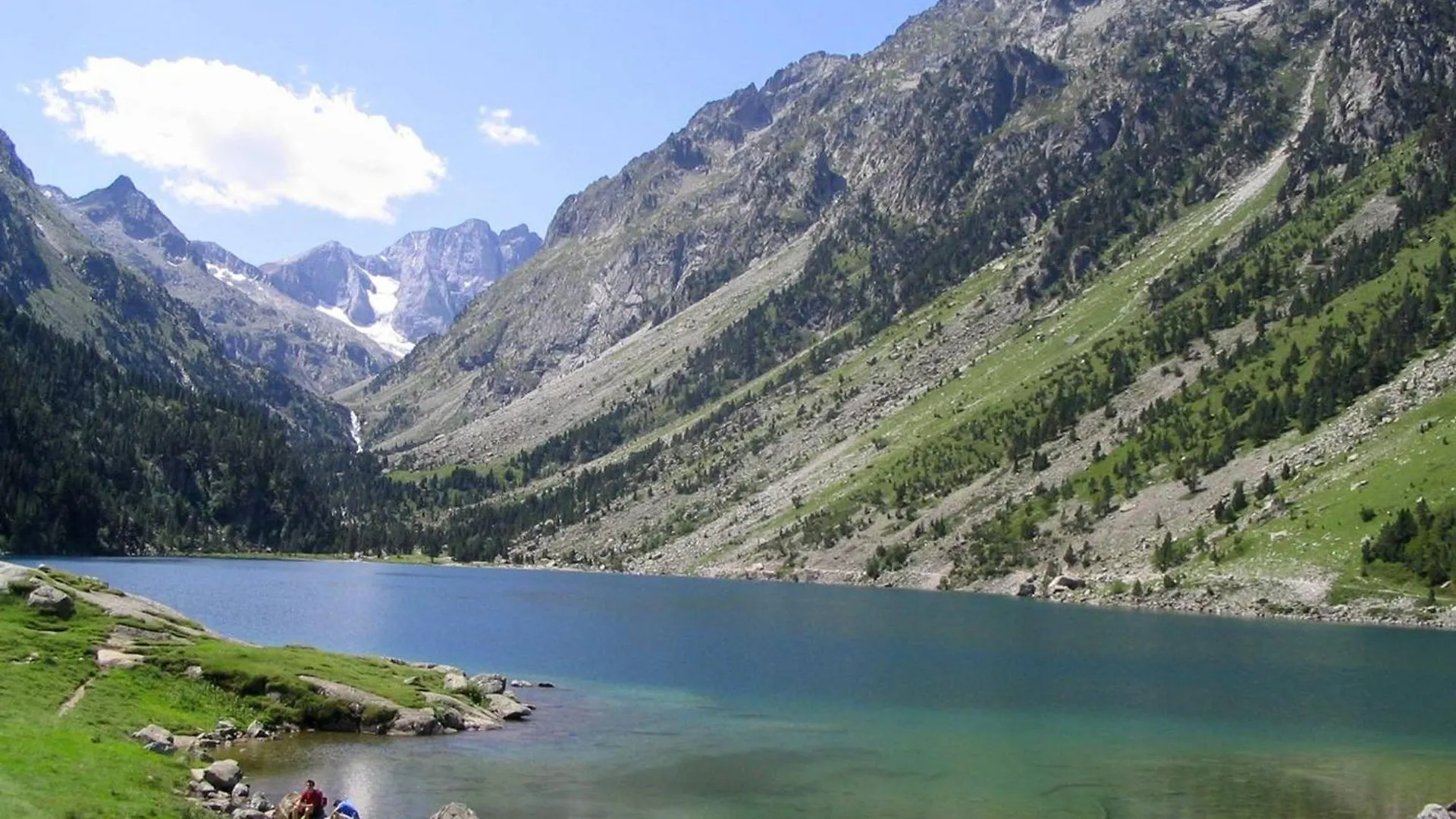Charmant Studio A Cauterets Avec Balcon Et Couchages Pour 4 Personnes - Fr-1-812-62 0*,  프랑스
