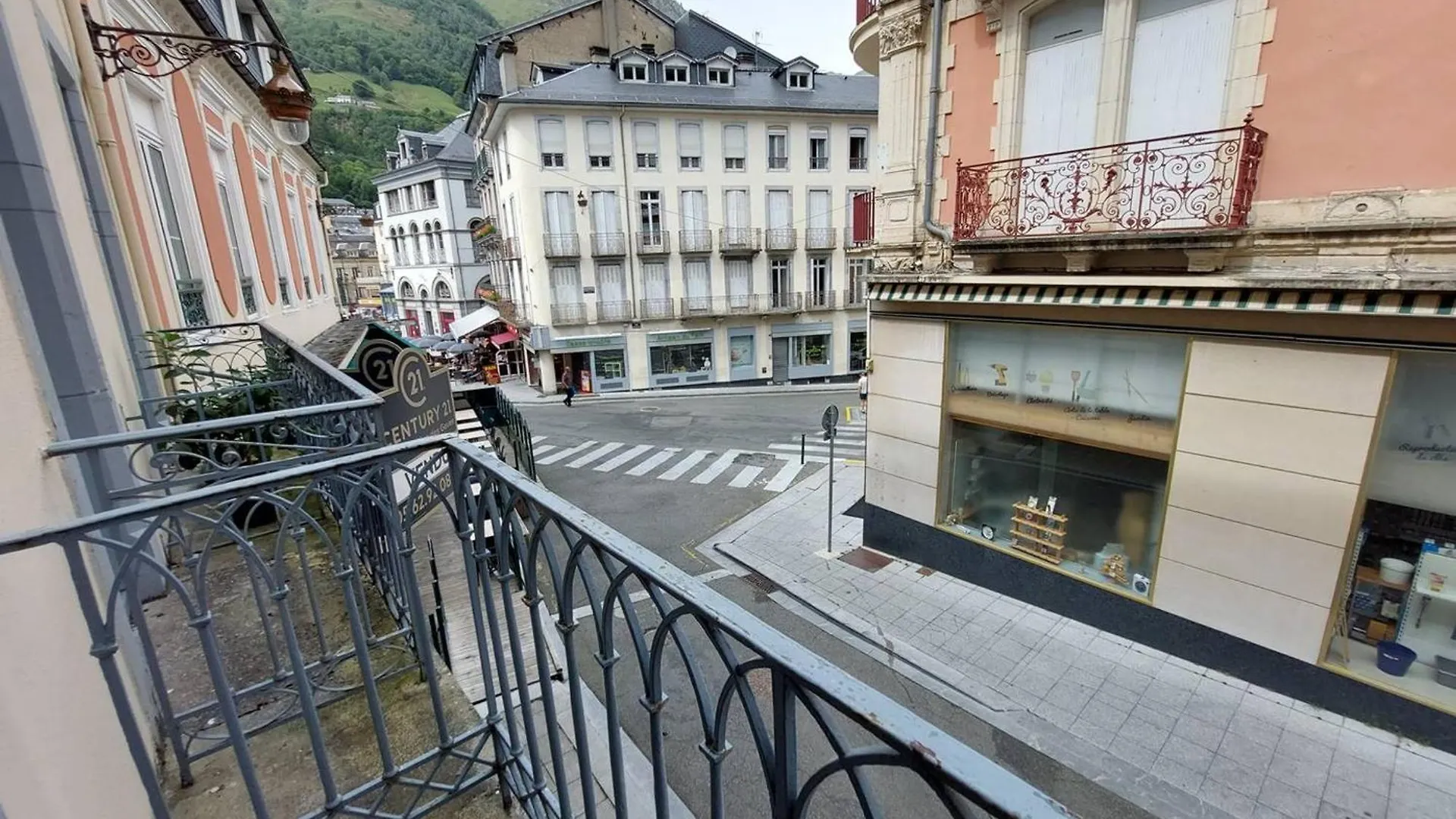 아파트 Charmant Studio A Cauterets Avec Balcon Et Couchages Pour 4 Personnes - Fr-1-812-62 프랑스